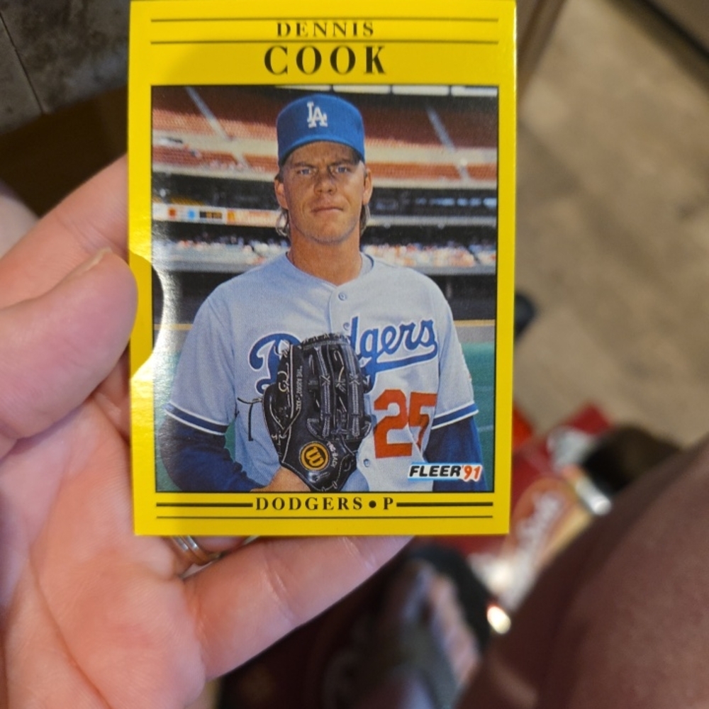 Fleer 91 Dennis Cook Baseball Card